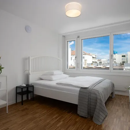 Reizendes Tiny Albisriederplatz *