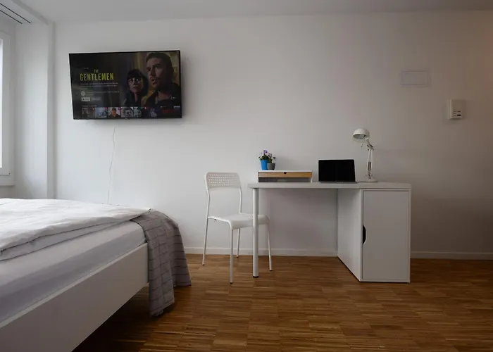 Reizendes Tiny Albisriederplatz *